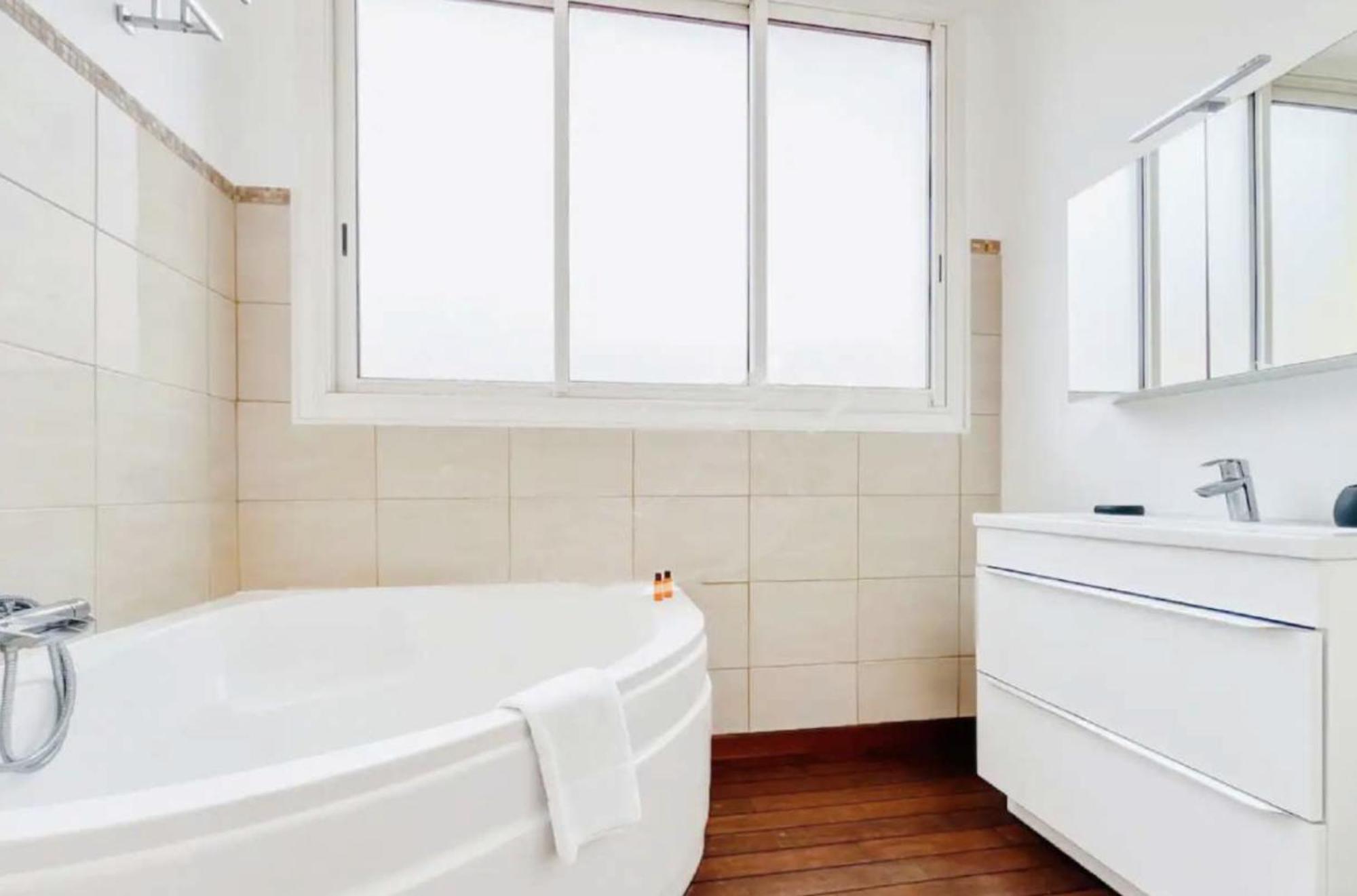 New 2Br In Cannes Center ภายนอก รูปภาพ